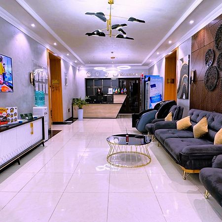 The Moon Tashkent Hotel 外观 照片