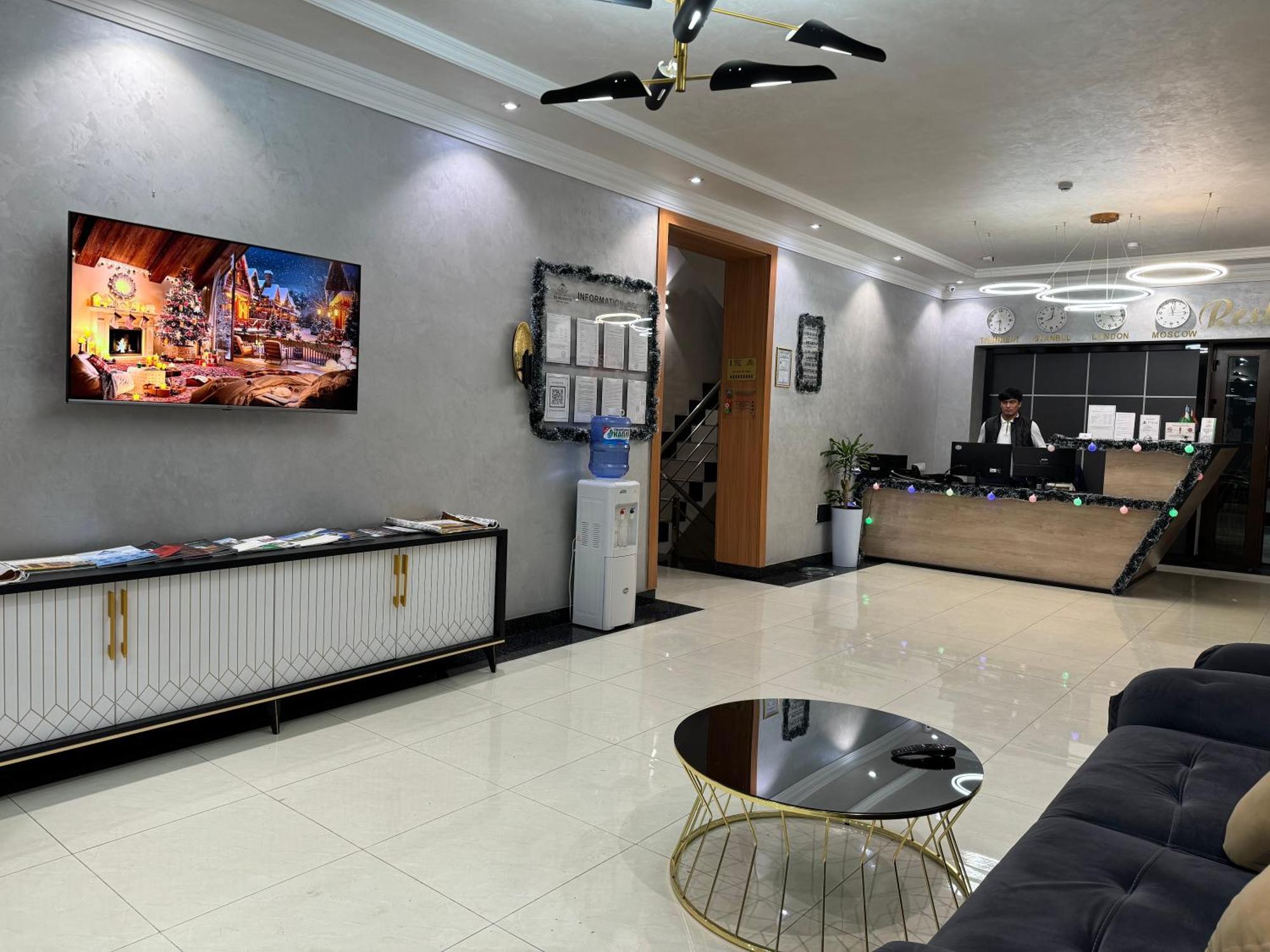 The Moon Tashkent Hotel 外观 照片