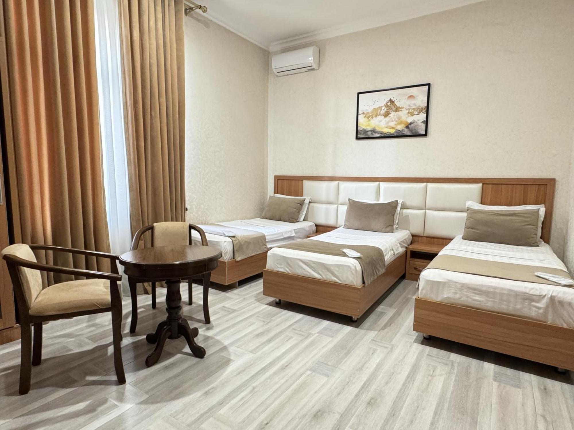 The Moon Tashkent Hotel 外观 照片